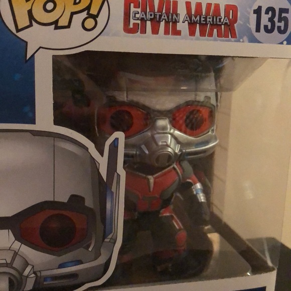 Funko Pop! Giant-Man - Picture 3 of 8